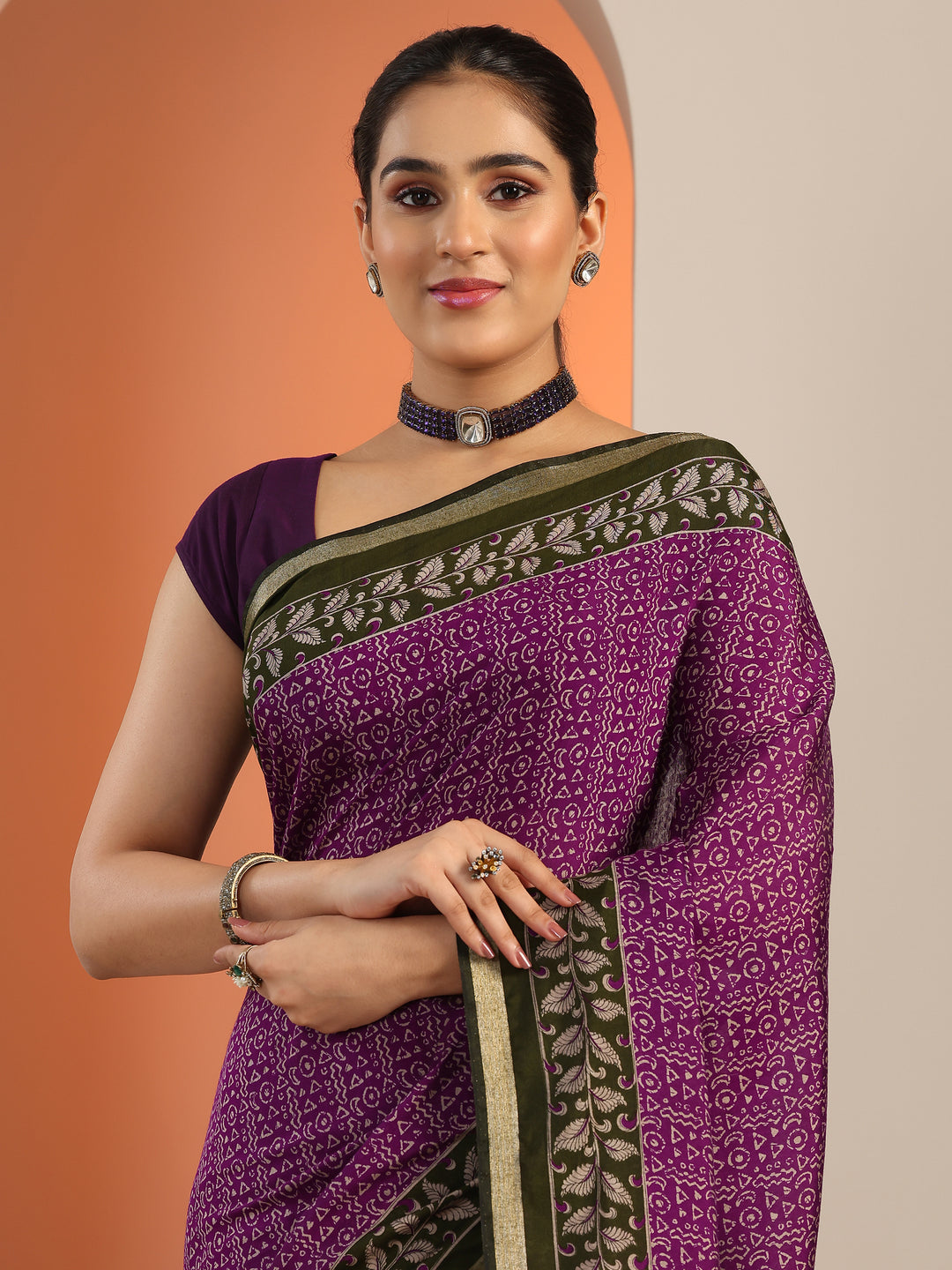 Purple Printed Cotton Blend Saree With Unstitched Blouse Piece