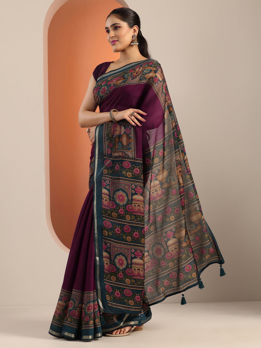Burgundy Solid Cotton Blend Saree With Unstitched Blouse Piece