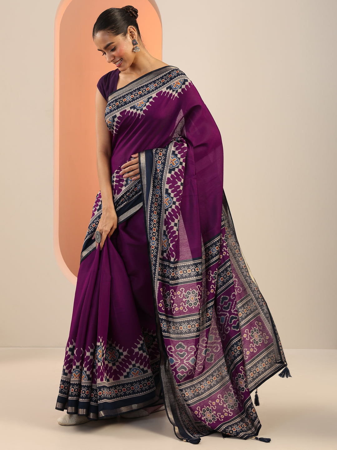 Purple Solid Cotton Saree With Unstitched Blouse Piece