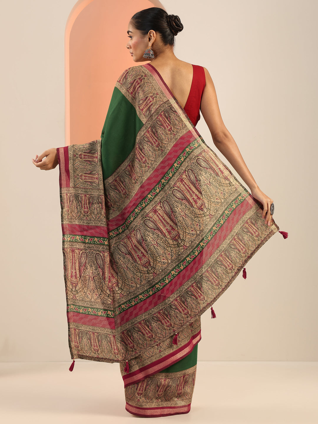 Green Printed Cotton Saree With Unstitched Blouse Piece