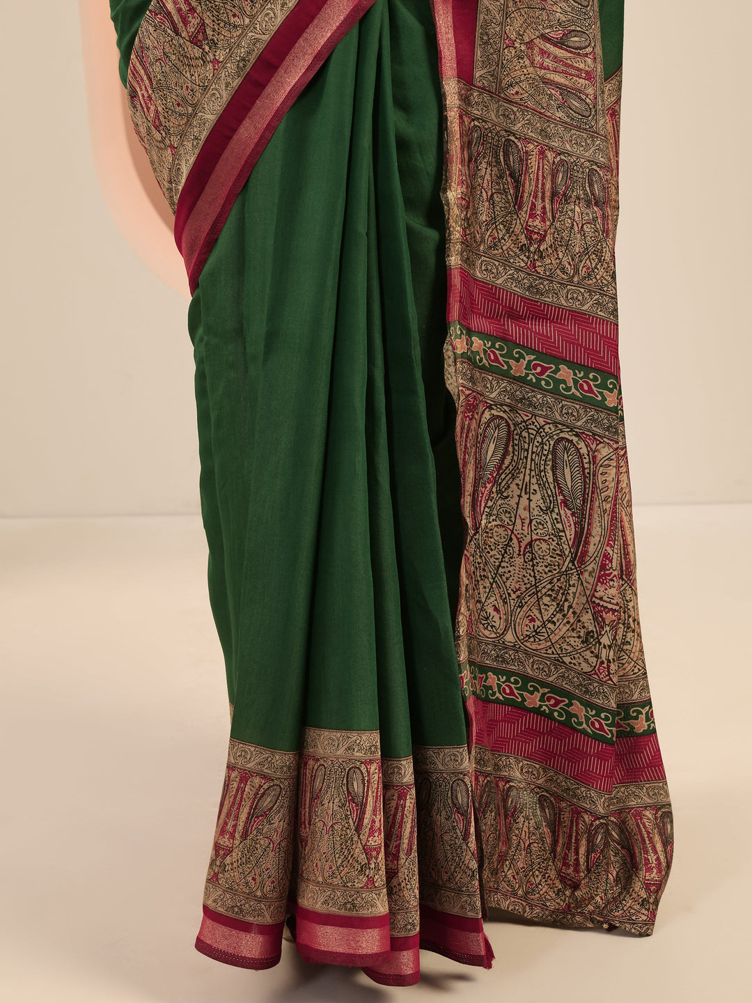 Green Printed Cotton Saree With Unstitched Blouse Piece