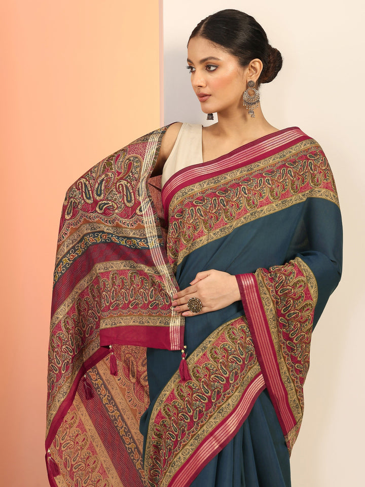 Teal Printed Cotton Blend Saree With Unstitched Blouse Piece