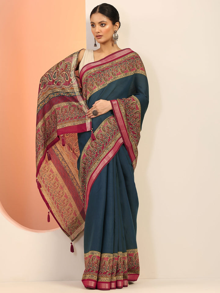 Teal Printed Cotton Blend Saree With Unstitched Blouse Piece