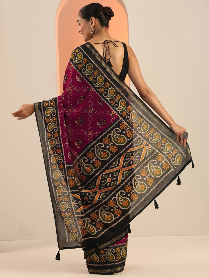 Maroon Printed Cotton Saree With Unstitched Blouse Piece