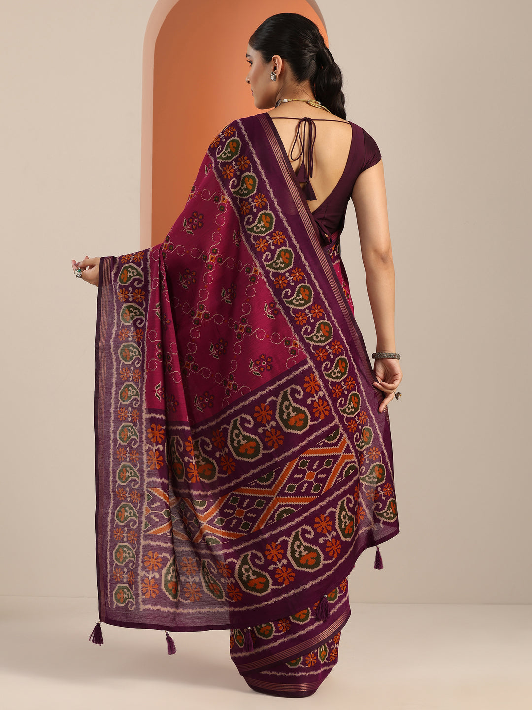 Pink Printed Cotton Blend Saree With Unstitched Blouse Piece