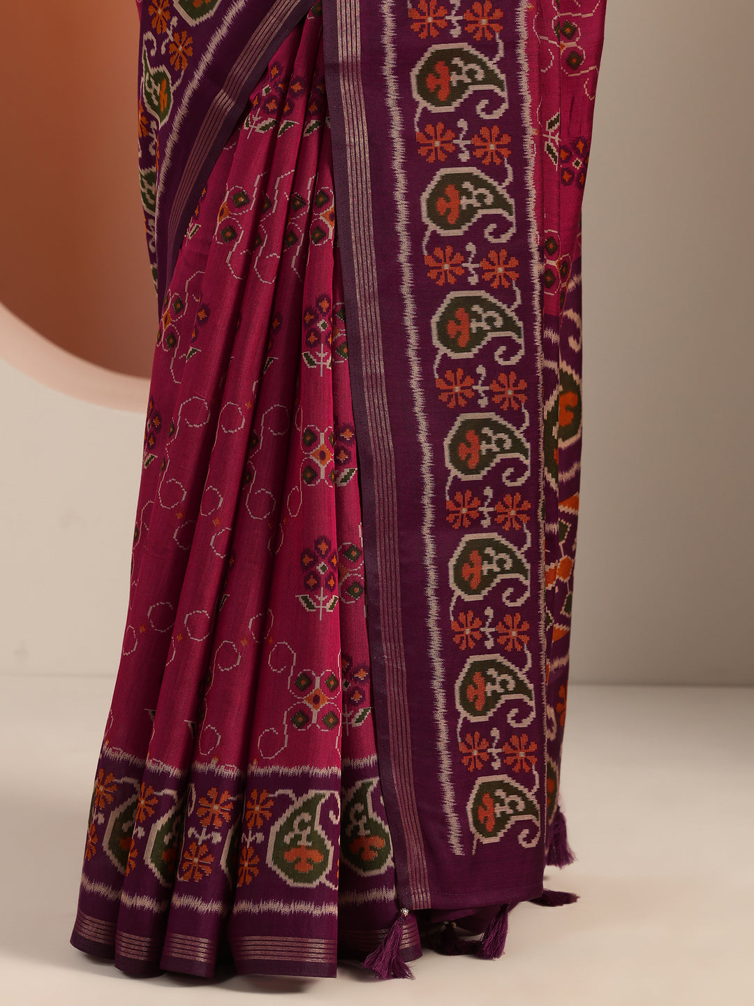 Pink Printed Cotton Blend Saree With Unstitched Blouse Piece