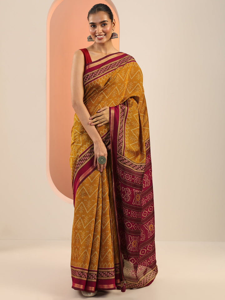 Mustard Printed Cotton Saree With Unstitched Blouse Piece
