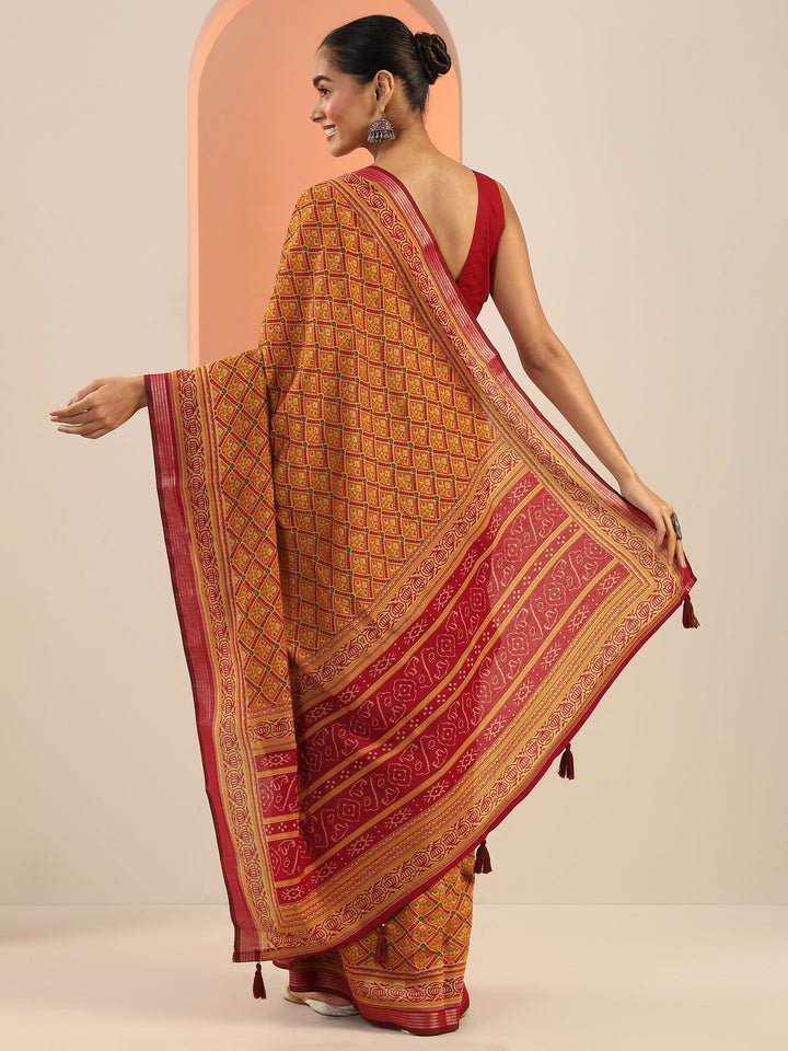 Mustard Printed Cotton Saree With Unstitched Blouse Piece
