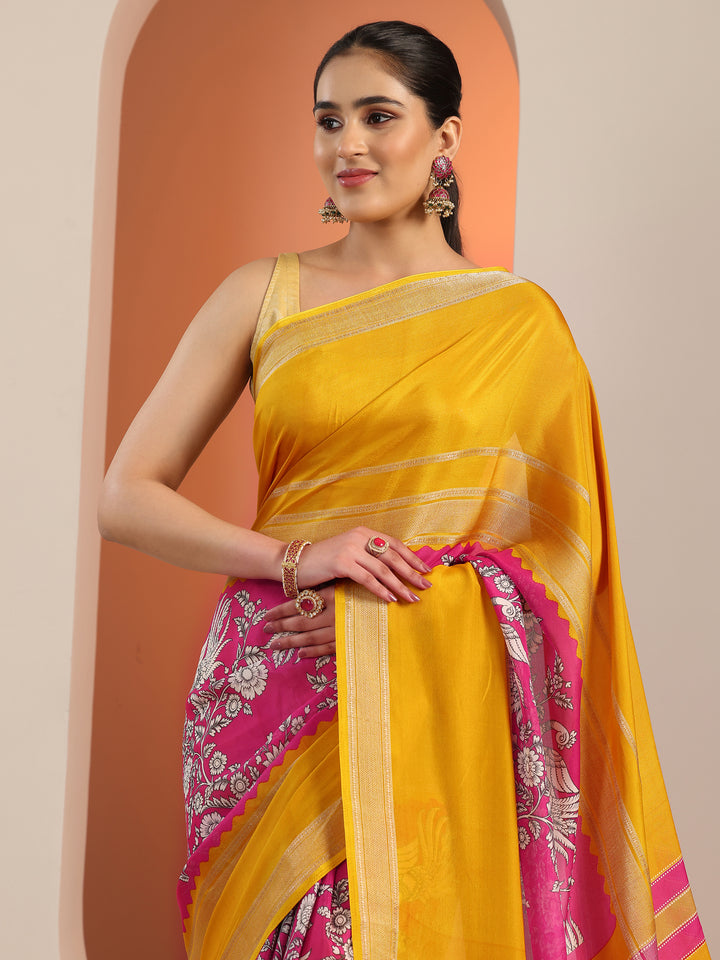 Pink Printed Crepe Saree With Unstitched Blouse Piece