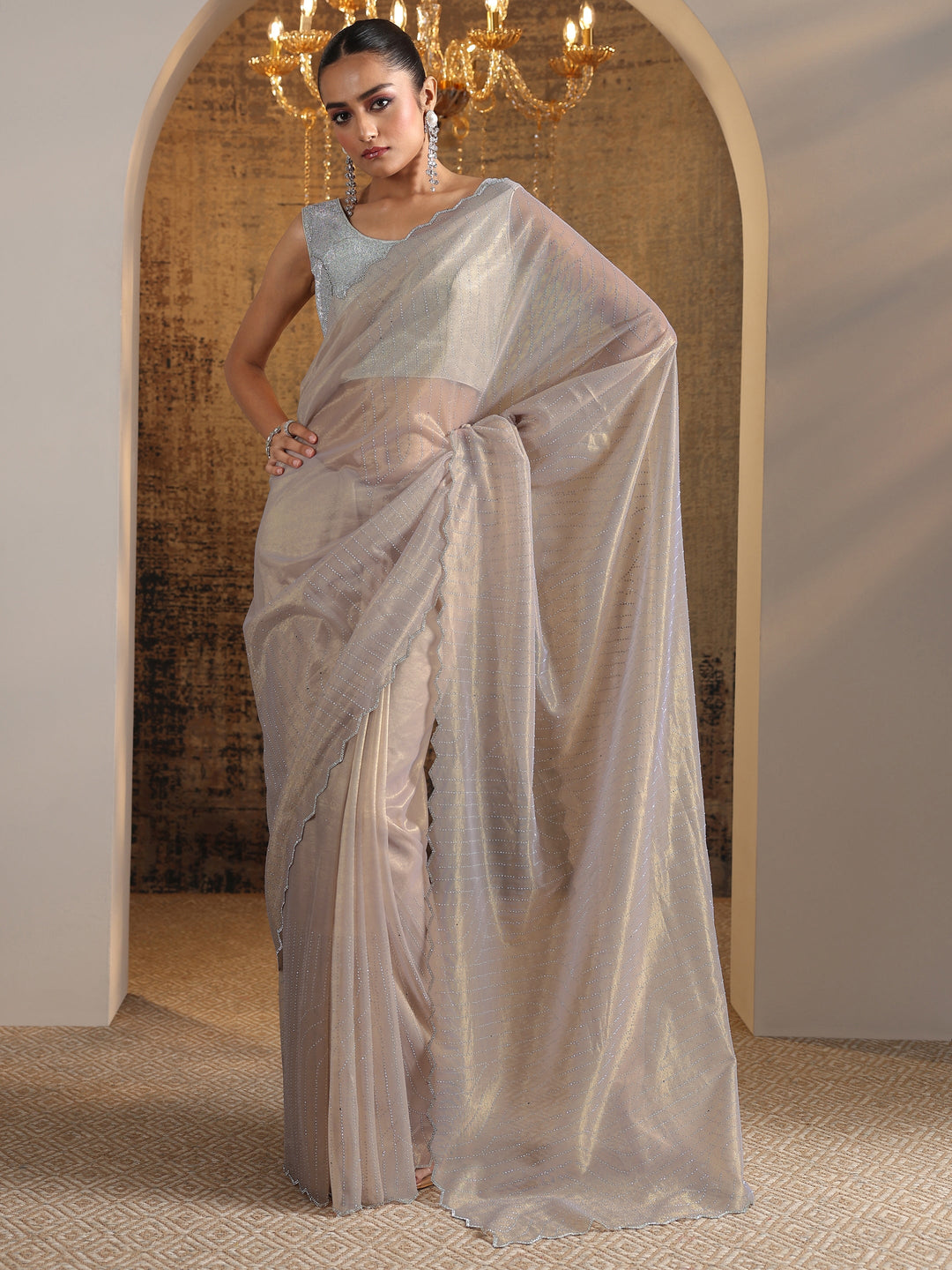 Mauve Embellished Organza Saree With Unstitched Blouse Piece