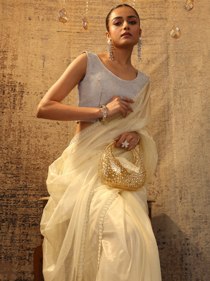 Off White Embellished Organza Saree With Unstitched Blouse Piece