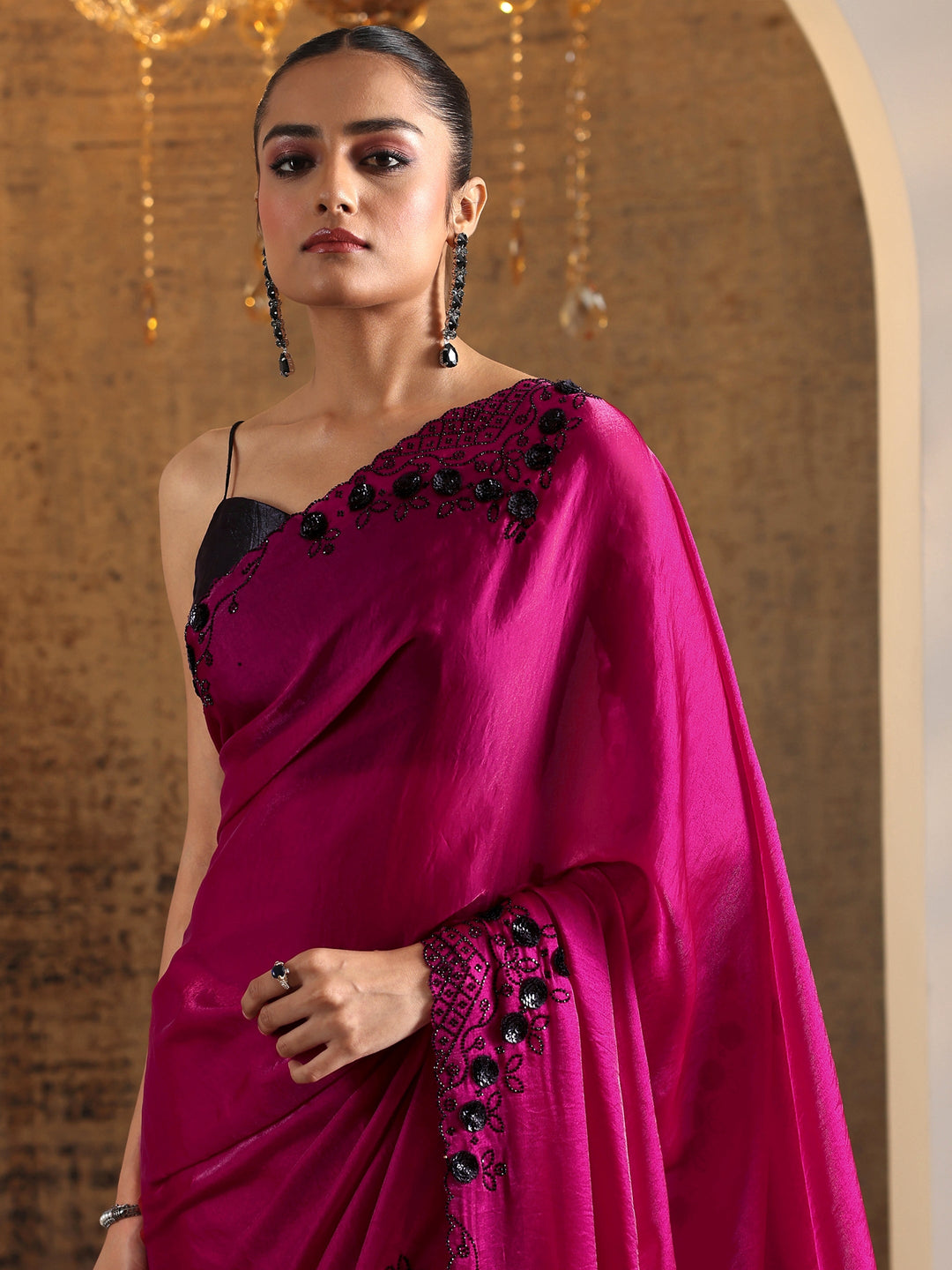 Magenta Solid Satin Saree With Unstitched Blouse Piece