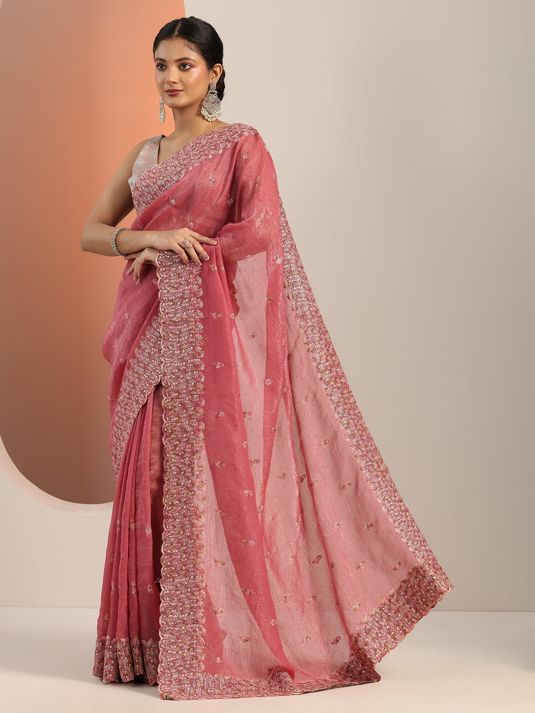 Peach Embroidered Silk blend Saree With Unstitched Blouse Piece