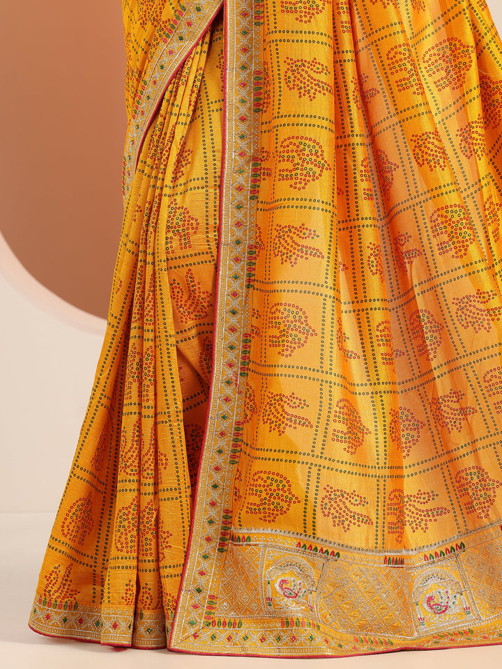 Mustard Printed Silk blend Saree With Unstitched Blouse Piece