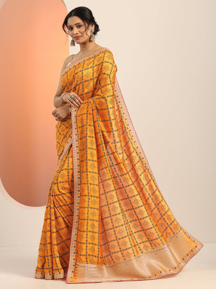 Mustard Printed Silk blend Saree With Unstitched Blouse Piece