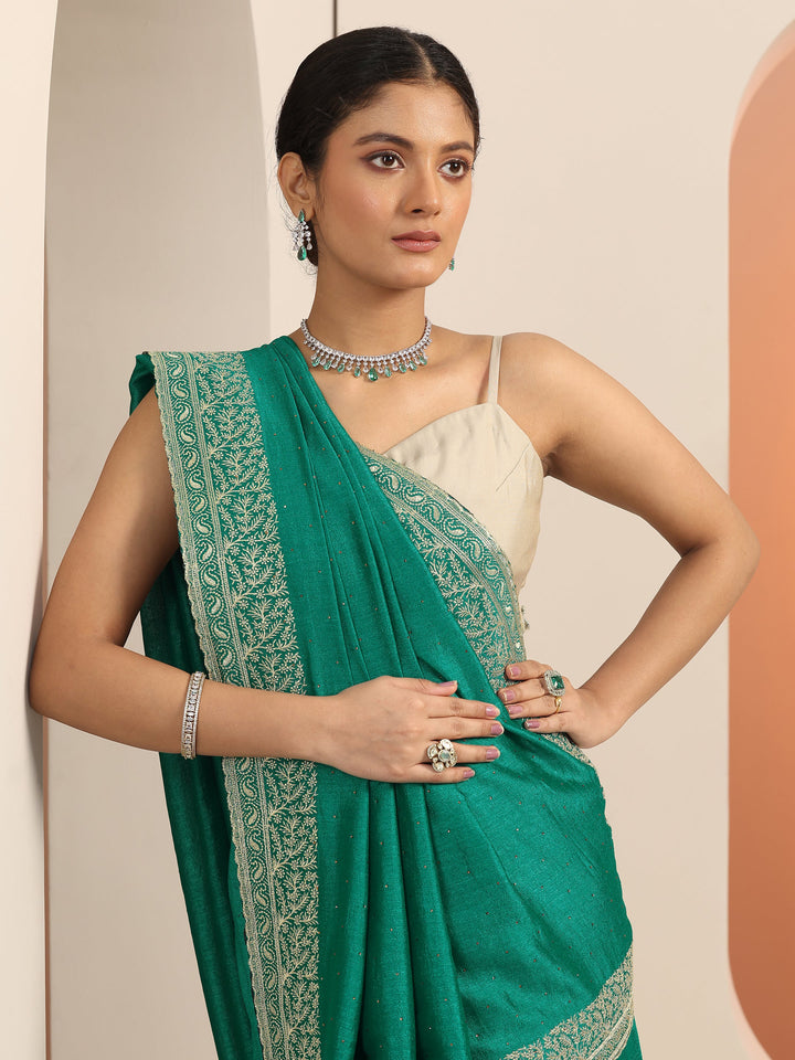 Green Embellished Silk blend Saree With Unstitched Blouse Piece
