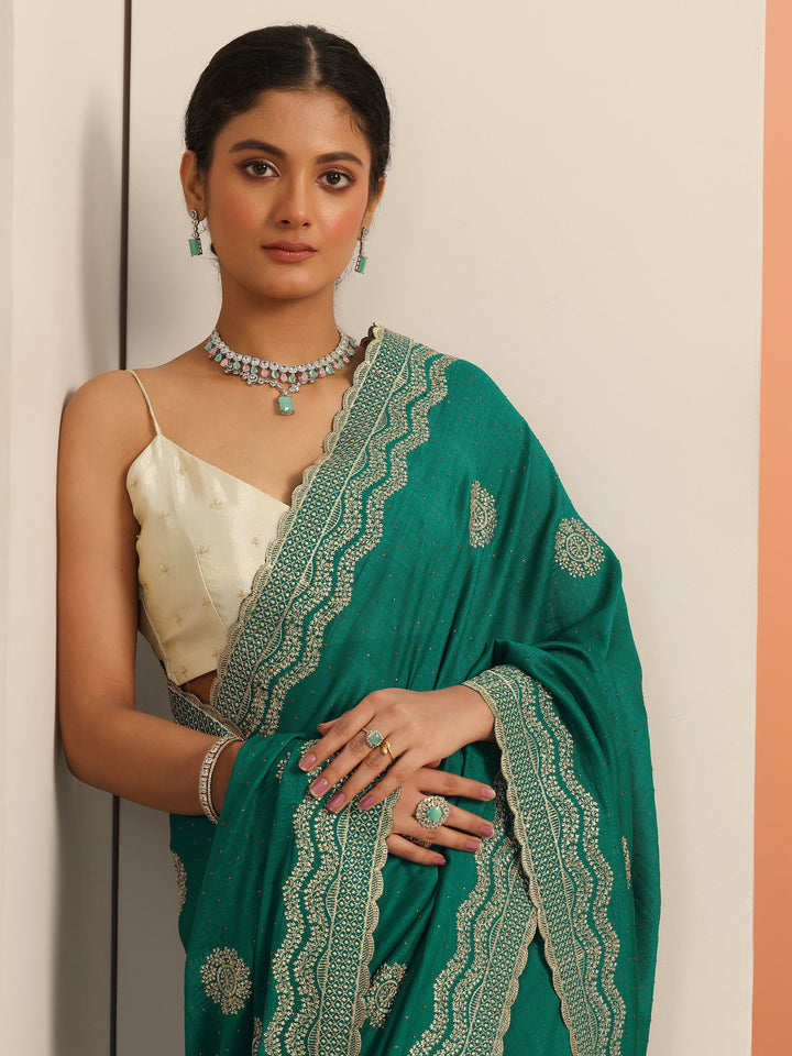 Green Embellished Silk blend Saree With Unstitched Blouse Piece