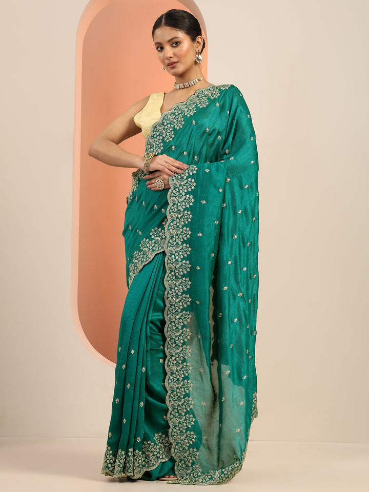 Green Embroidered Silk Blend Saree With Unstitched Blouse Piece