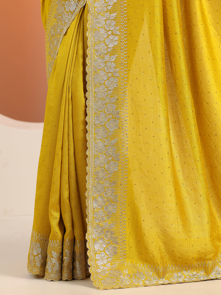 Mustard Embellished Silk Saree With Unstitched Blouse Piece