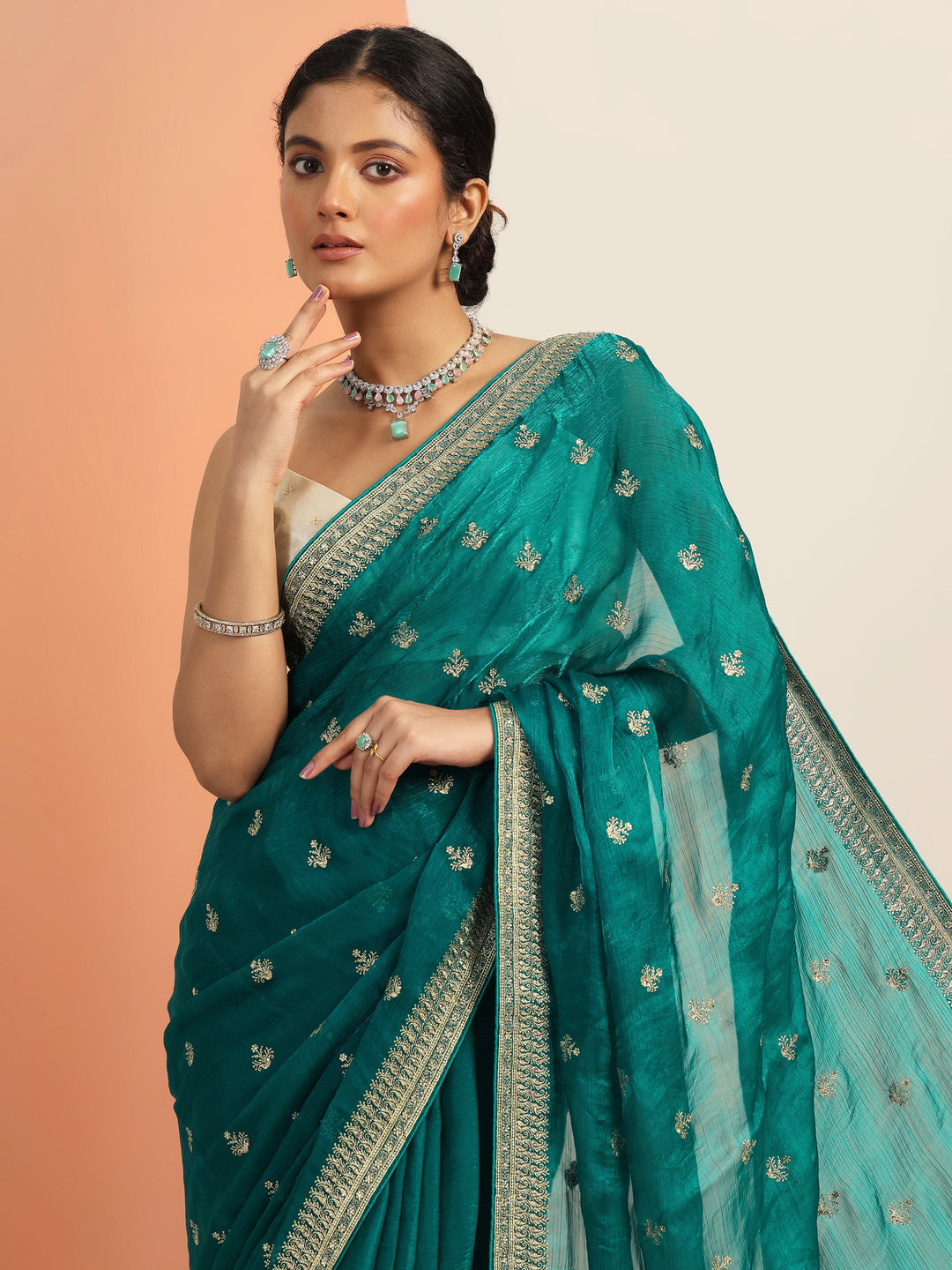 Green Embroidered Chiffon Saree With Unstitched Blouse Piece