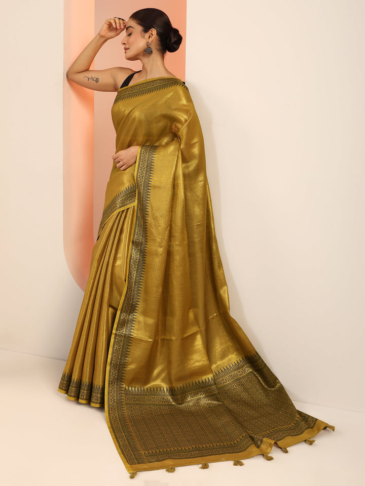 Gold Solid Silk Saree With Unstitched Blouse Piece