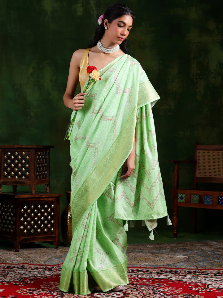 Pista Green Printed Silk Blend Saree With Unstitched Blouse Piece