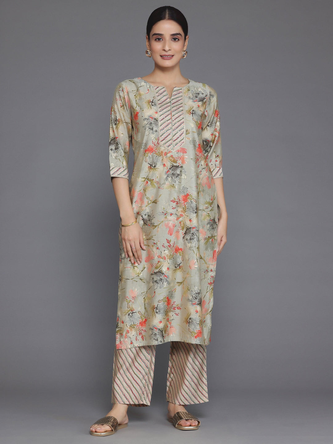 Grey Printed Silk Blend Straight Kurta Set