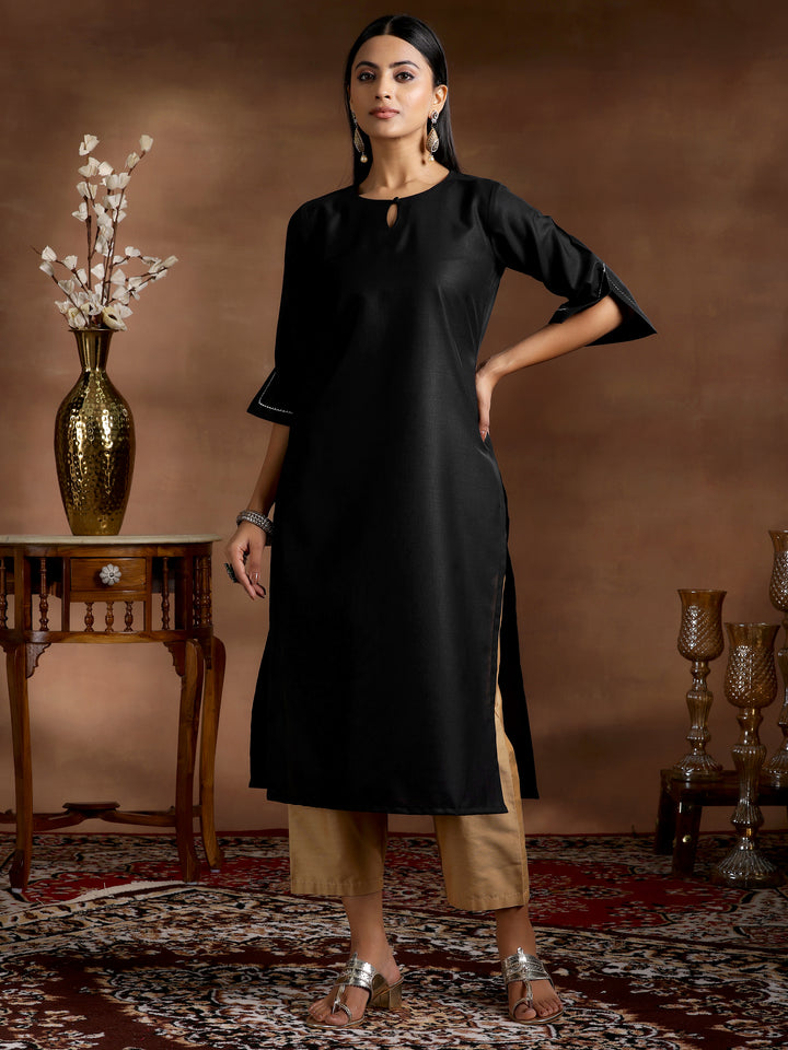 Black Solid Cotton Blend Straight Kurta