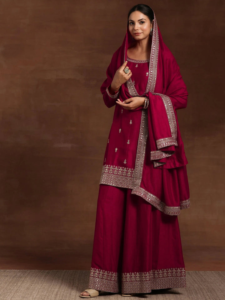 Pink Embroidered Silk Blend Straight Suit With Dupatta