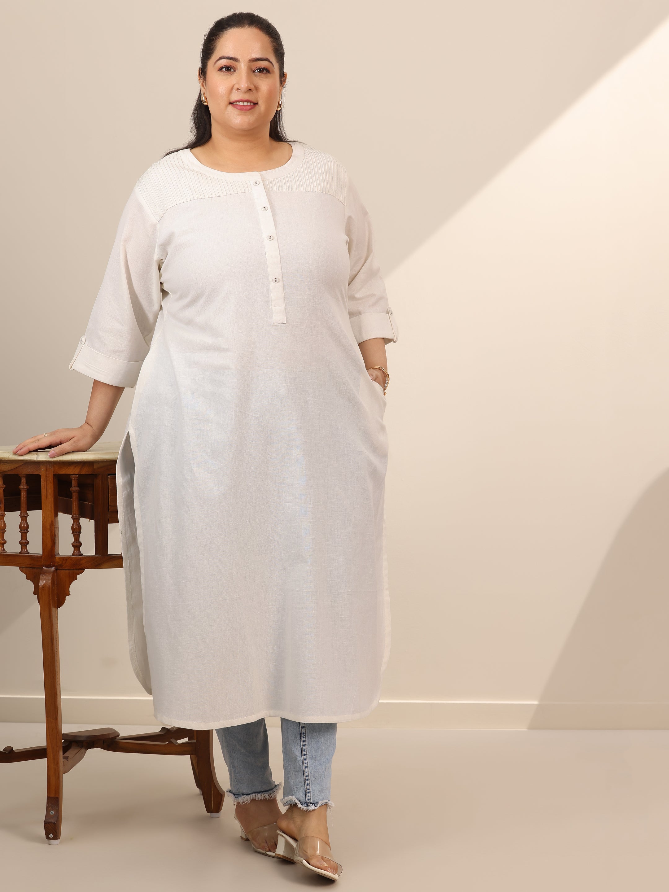 Buy Plus Size White Solid Cotton Blend Straight Kurta Online at