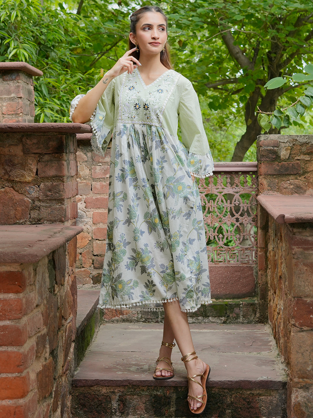 Buy Green Printed Cotton A-Line Dress Online in United States at $24.00 | Libas Buy Green Printed Cotton A-Line Dress Online in United States at $24.00 | Libas