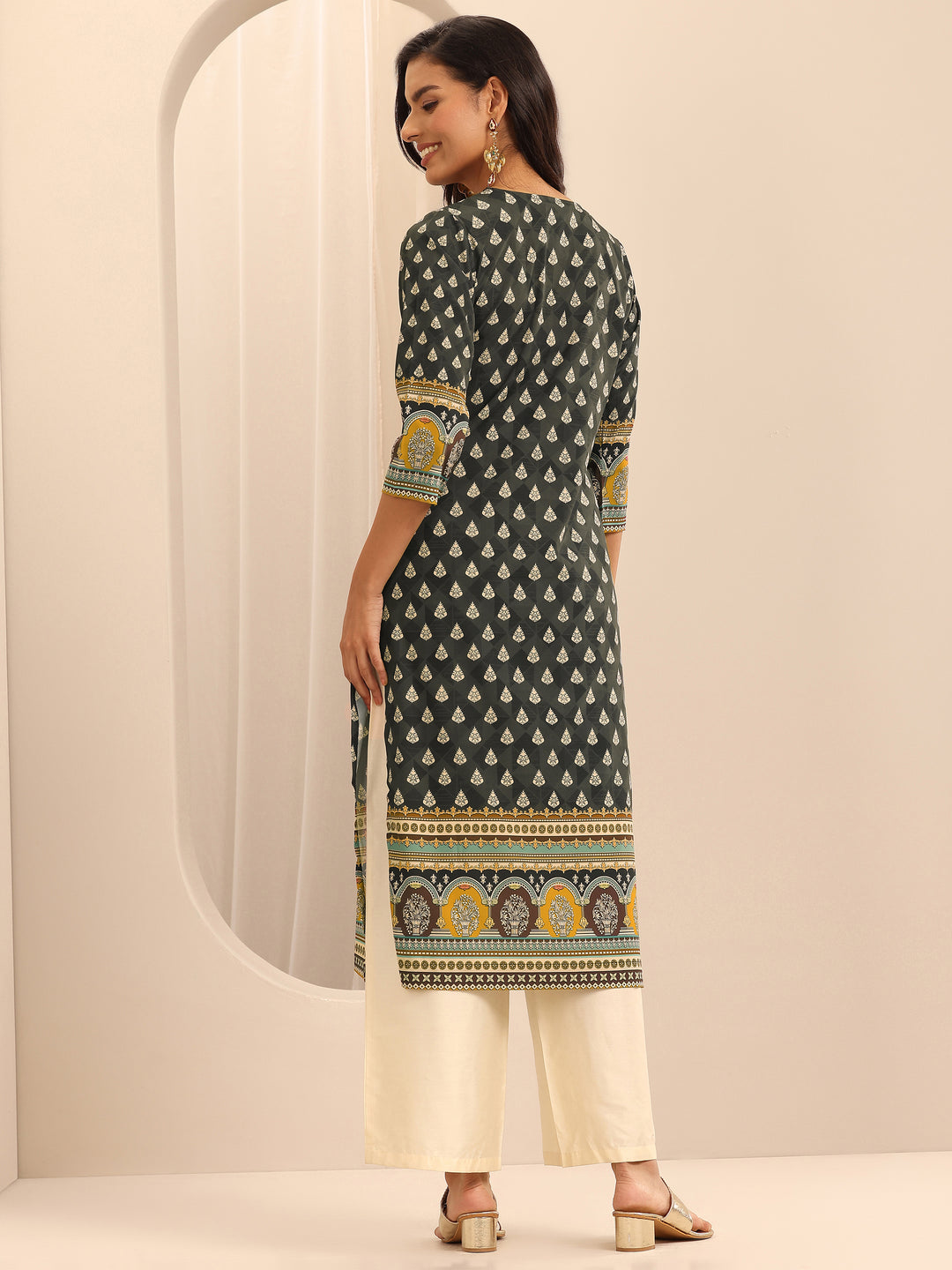 Black Printed Crepe Straight Kurta