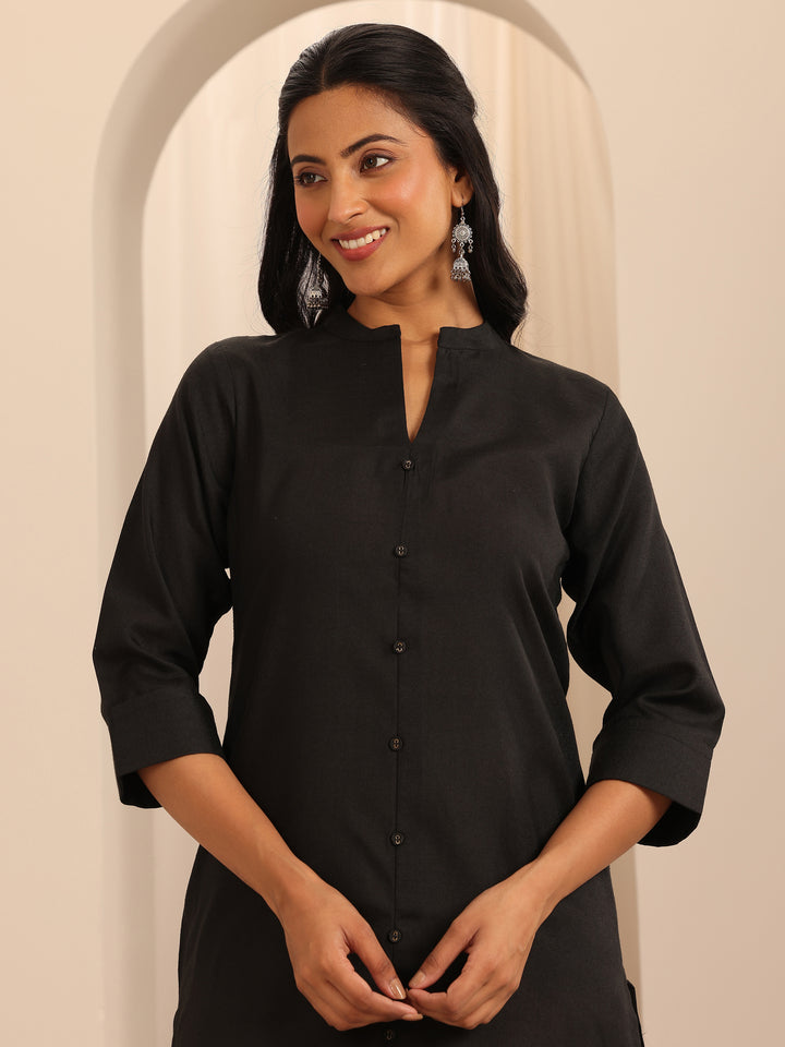 Black Solid Cotton Blend Straight Kurta