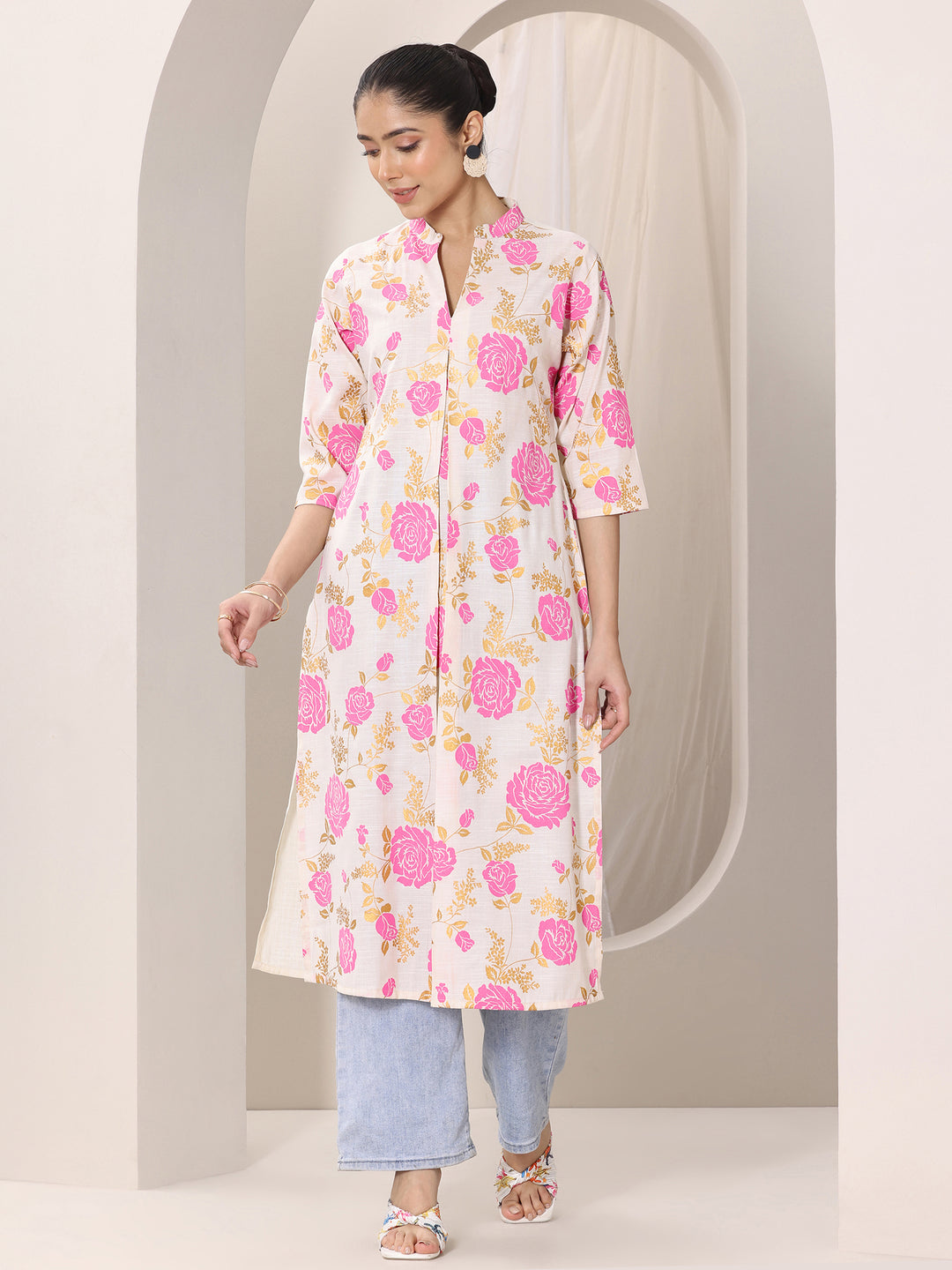 Pink Printed Cotton Blend Straight Kurta