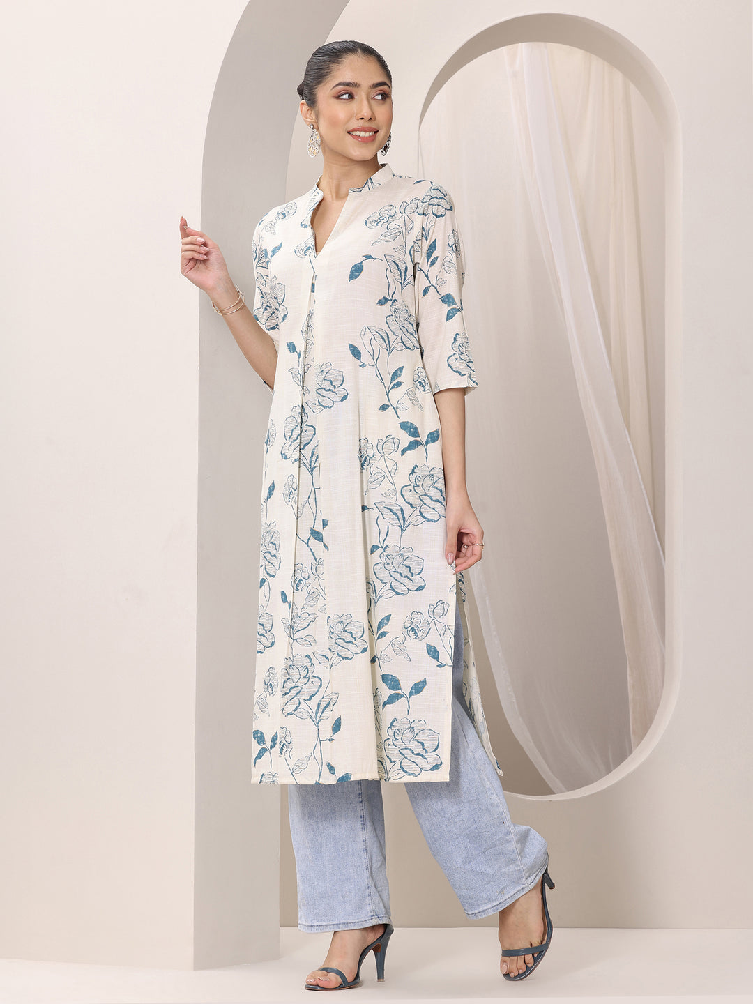 Blue Printed Cotton Blend Straight Kurta