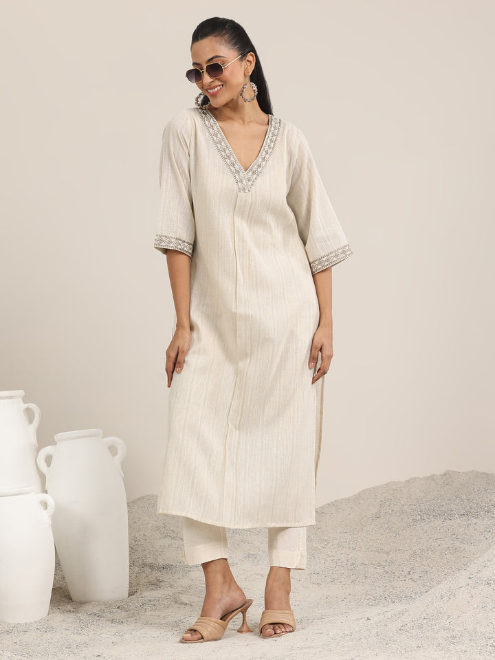 Off White Solid Cotton Blend Straight Kurta