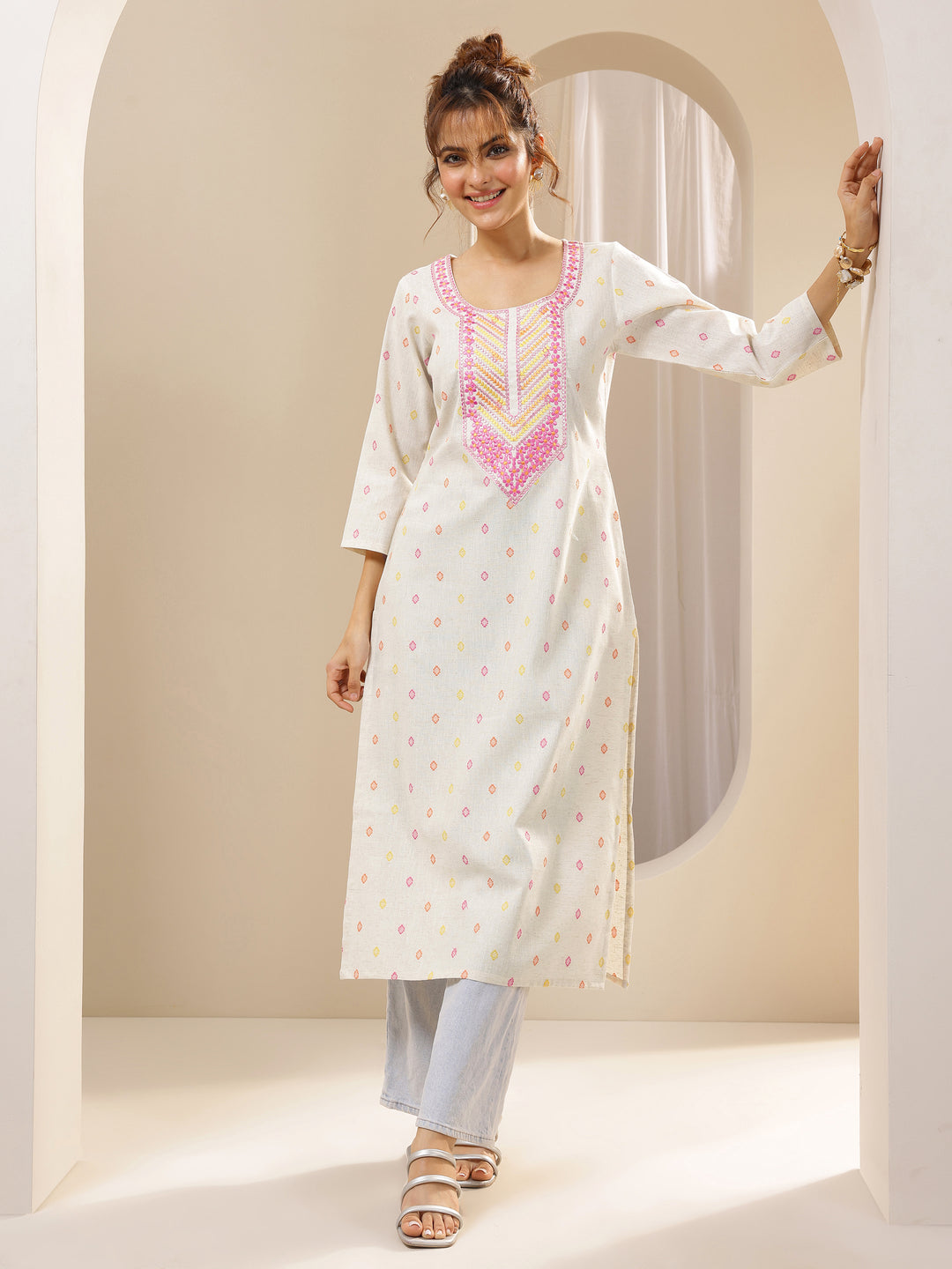 Off White Embroidered Cotton Straight Kurta