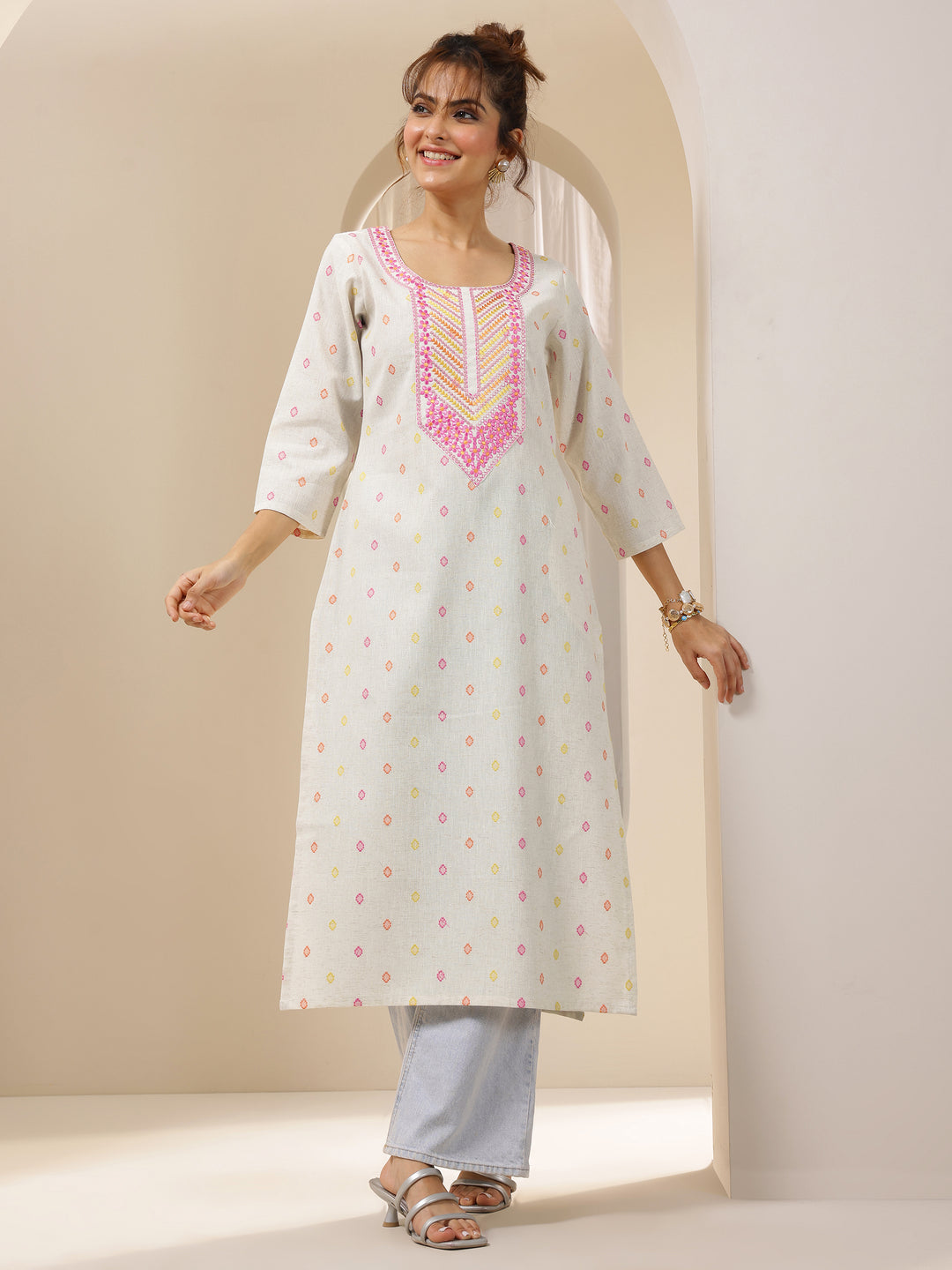 Off White Embroidered Cotton Straight Kurta