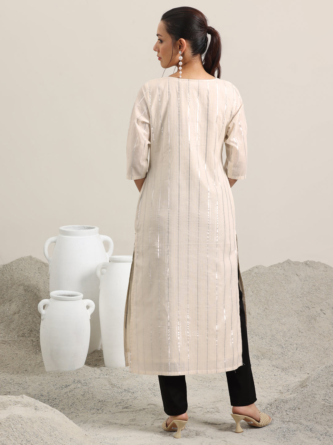 Off White Embellished Cotton Straight Kurta