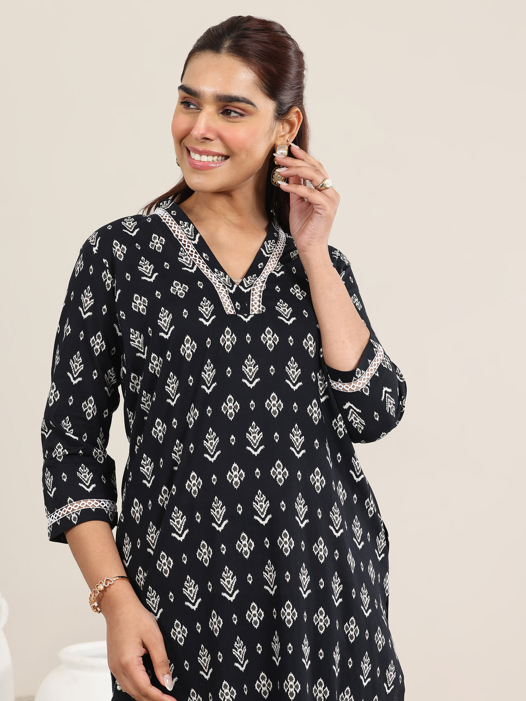 Black Printed Cotton Straight Kurta