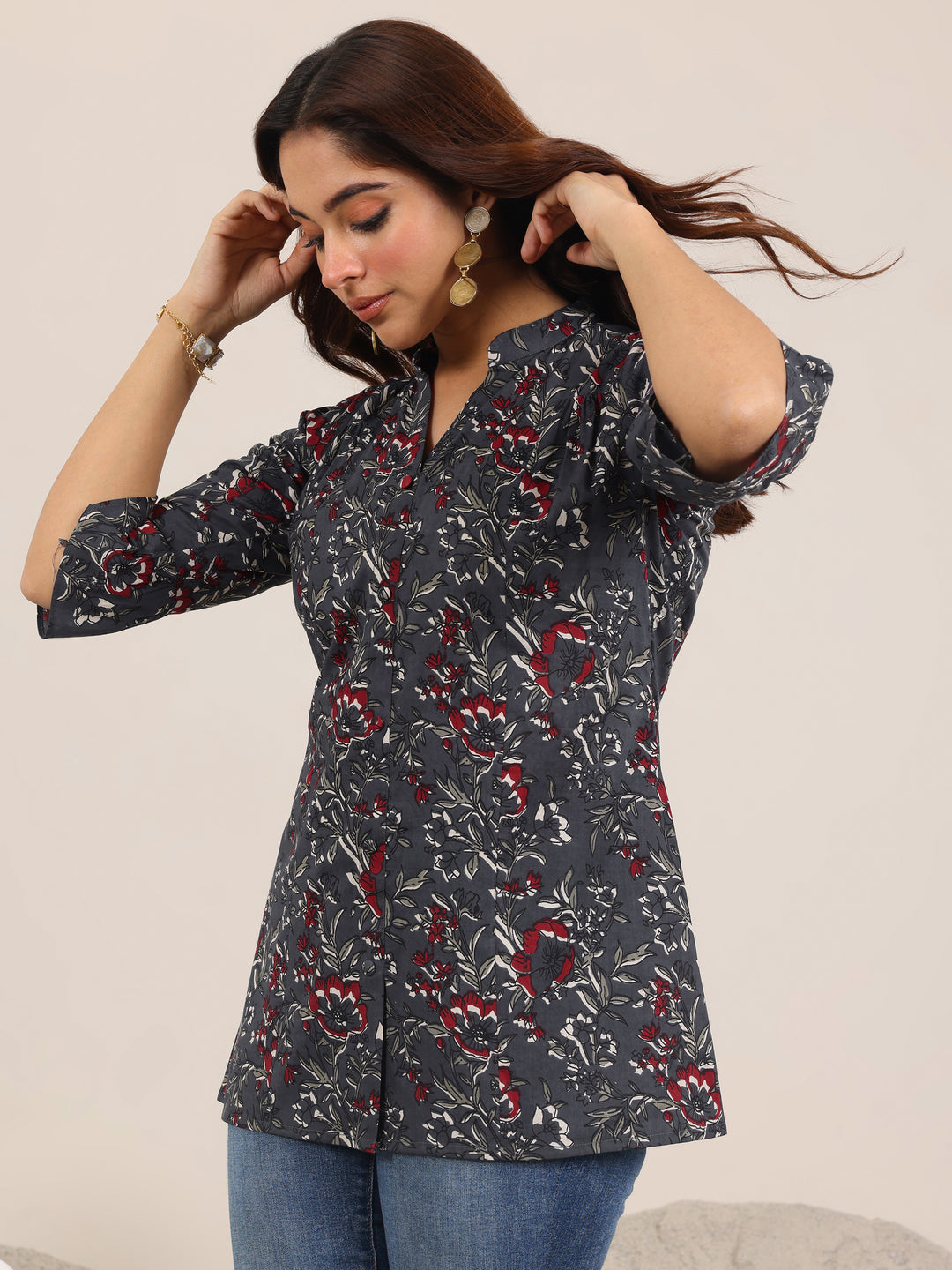 Grey Printed Cotton Straight Short Kurti