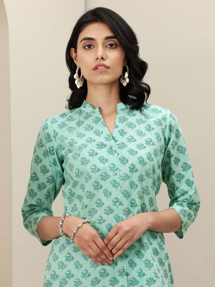 Green Printed Cotton Blend Straight Short Kurti