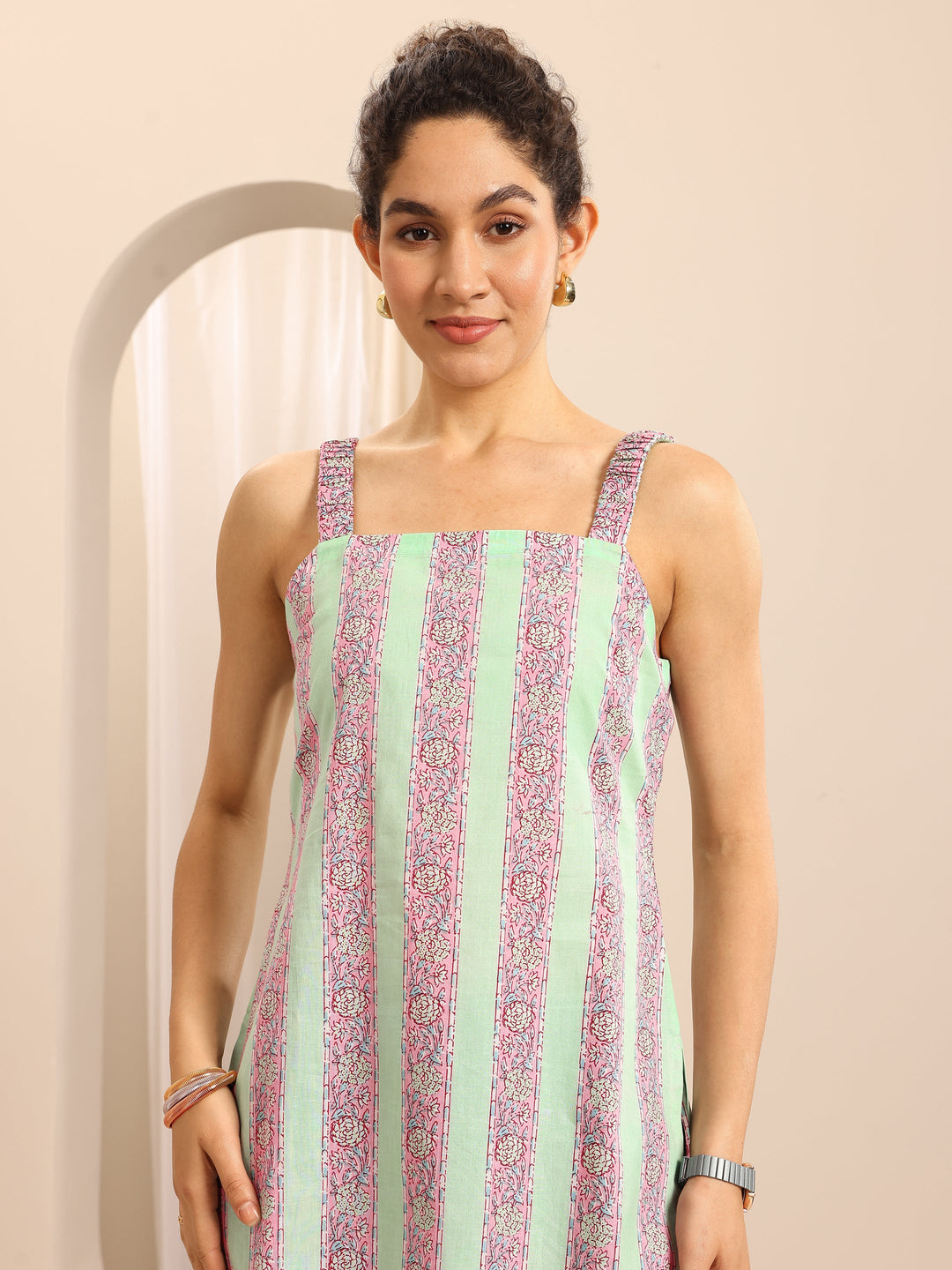 Green Printed Cotton Blend Straight Short Kurti