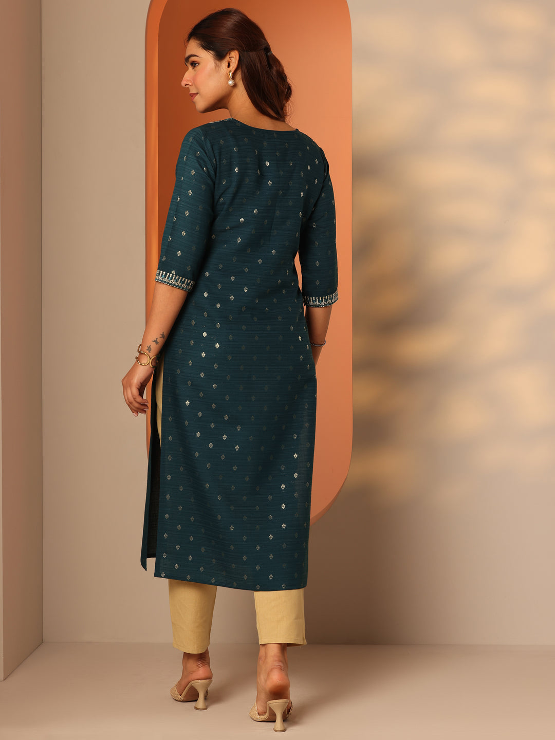Teal Embellished Silk Blend Straight Kurta