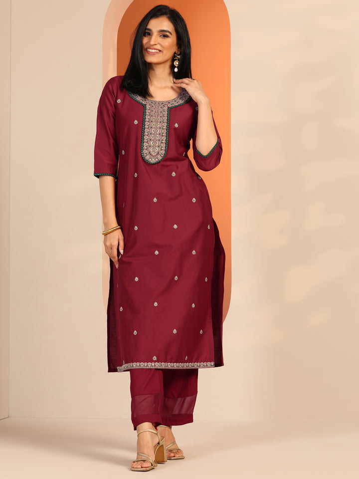 Maroon Embroidered Silk Blend Straight Kurta