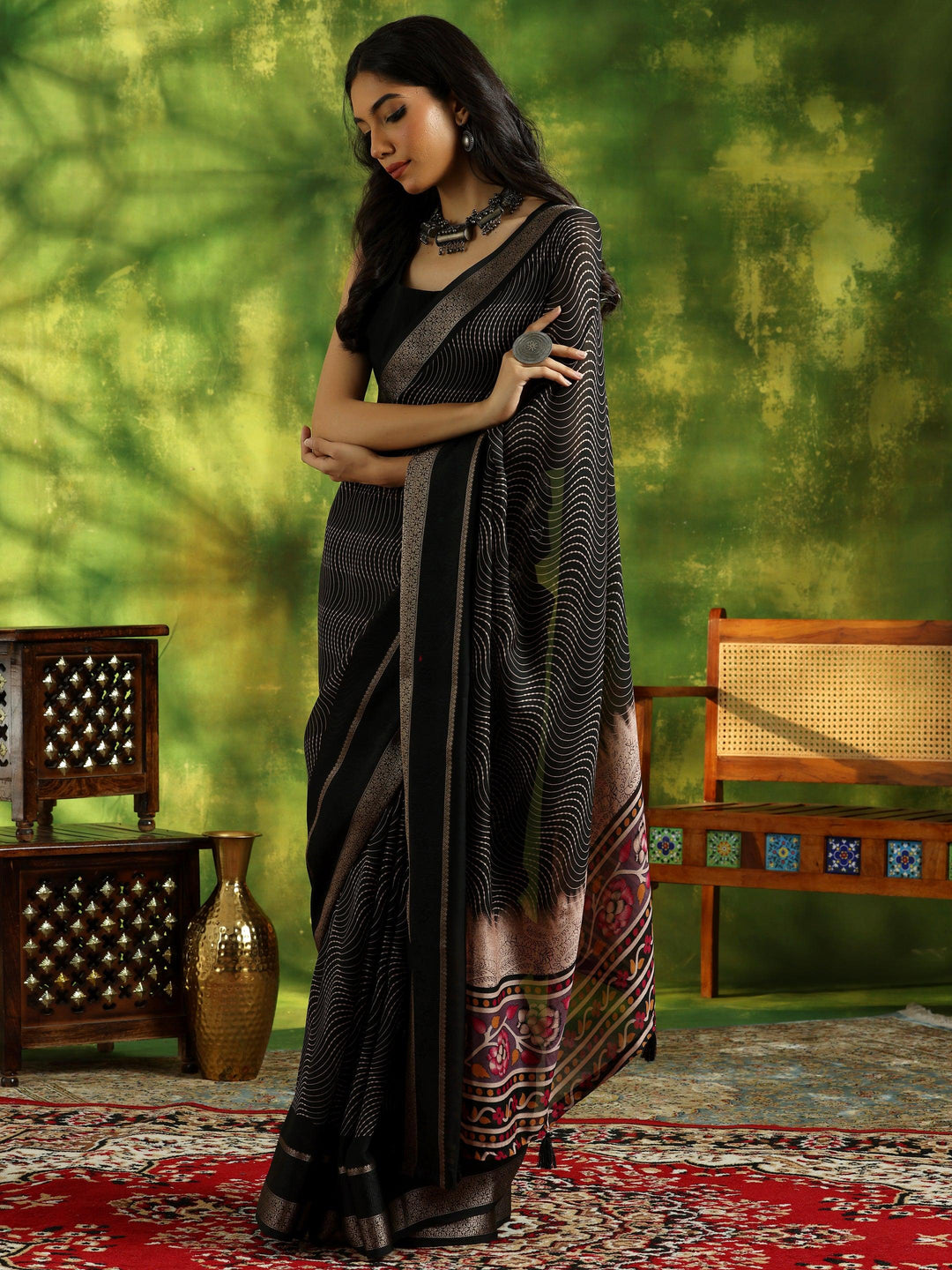Black Printed Silk Blend Saree With Unstitched Blouse Piece - Libas