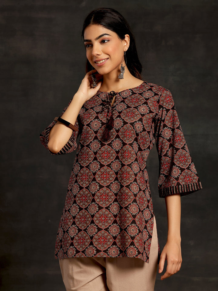 Black Printed Cotton Straight Kurti