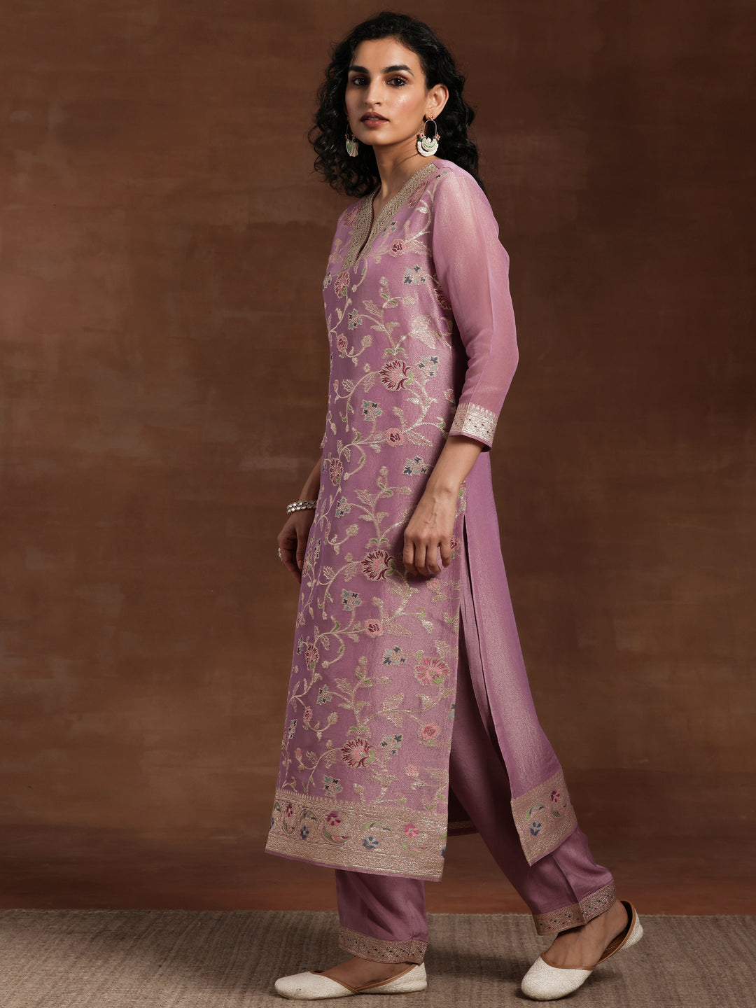 Mauve Woven Design Silk Blend Straight Kurta With Trousers & Dupatta