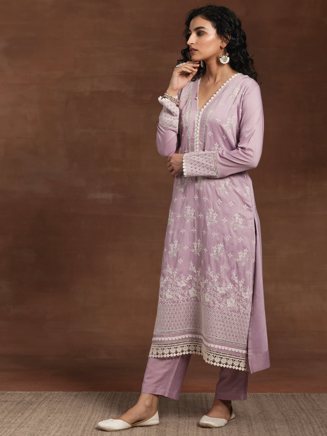 Lilac Embroidered Silk Blend Straight Suit With Dupatta