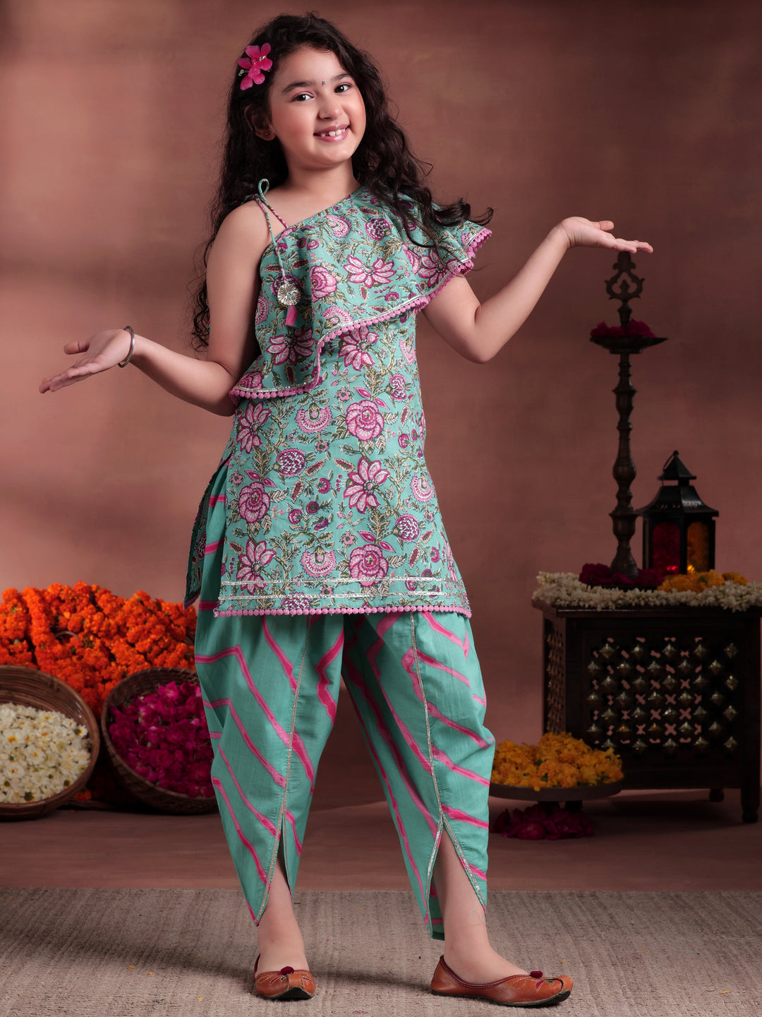 Kids Green Printed Cotton Straight Kurta With Dhoti Pants